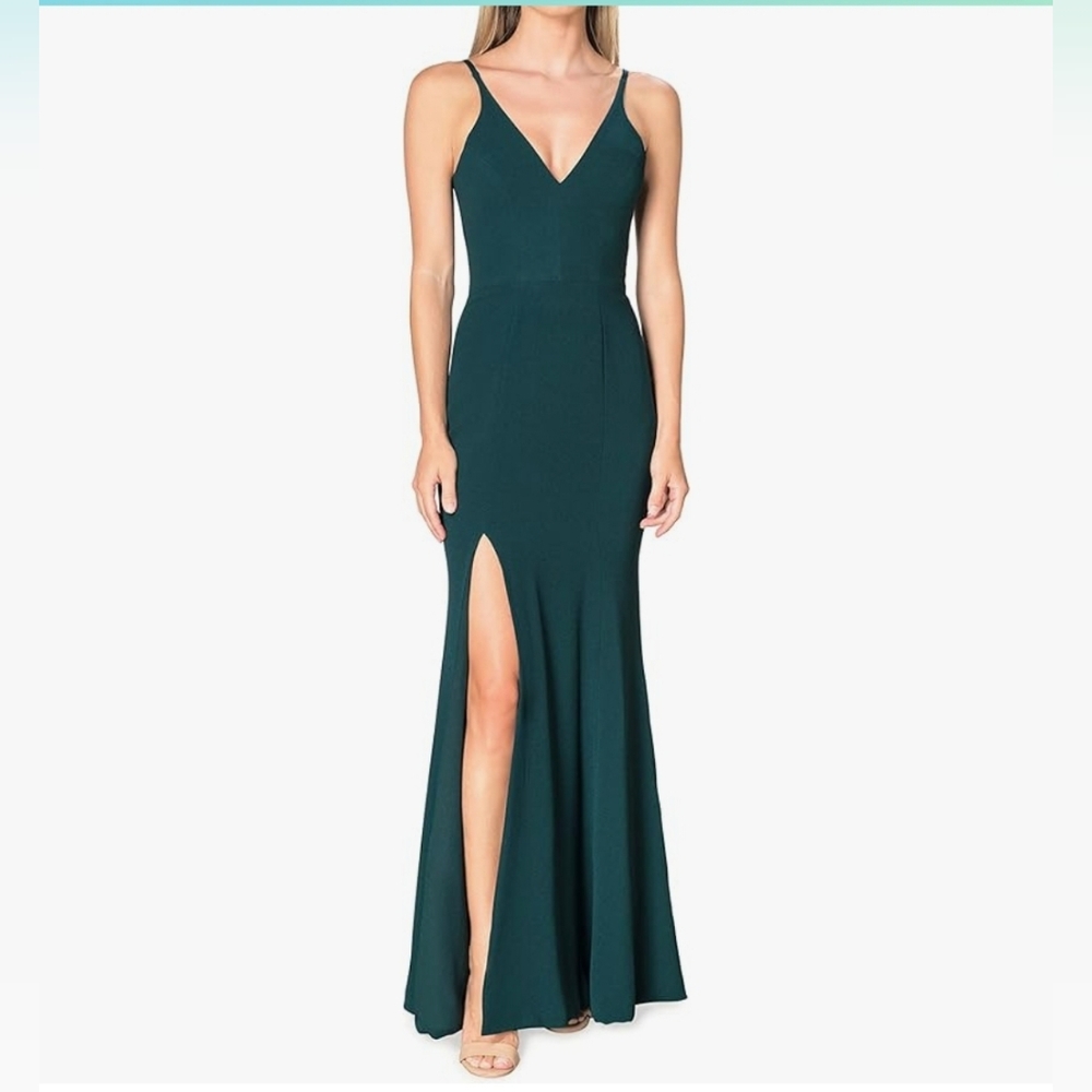 DRESS THE POPULATION-Elegant Green Evening Gown LARGE